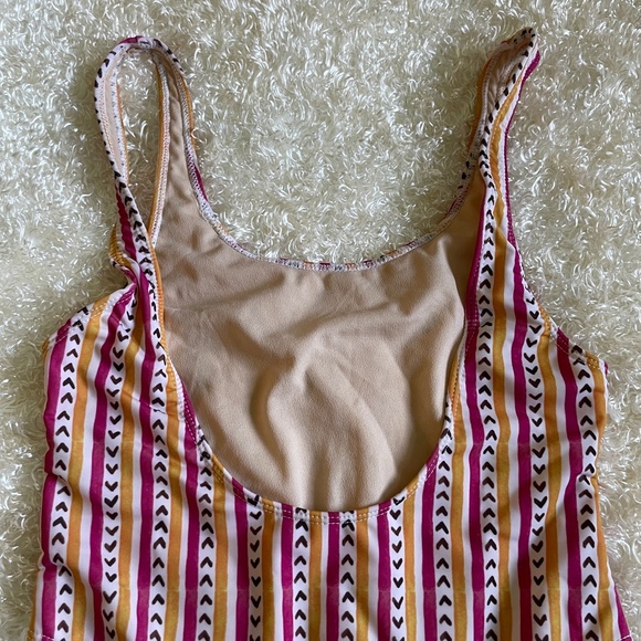 Bikini - Picture 6 of 7